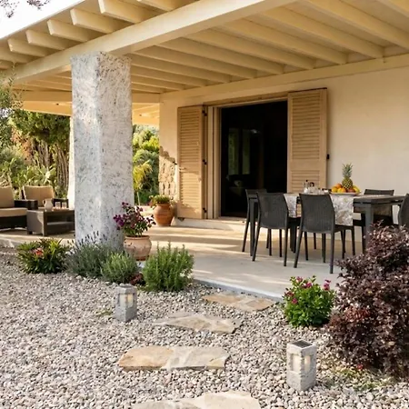 Βίλα Su Entu With Garden Close To The *