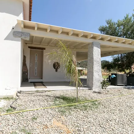 Su Entu With Garden Close To The Вилла *